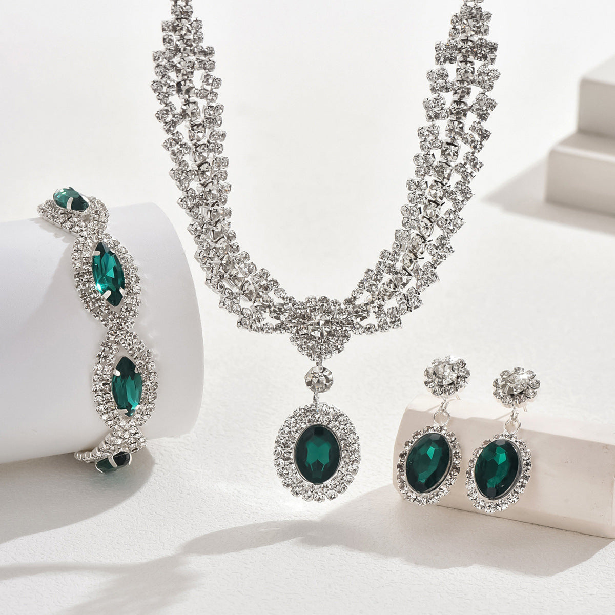 Crystal Jewelry Set – Necklace, Earrings & Bracelet