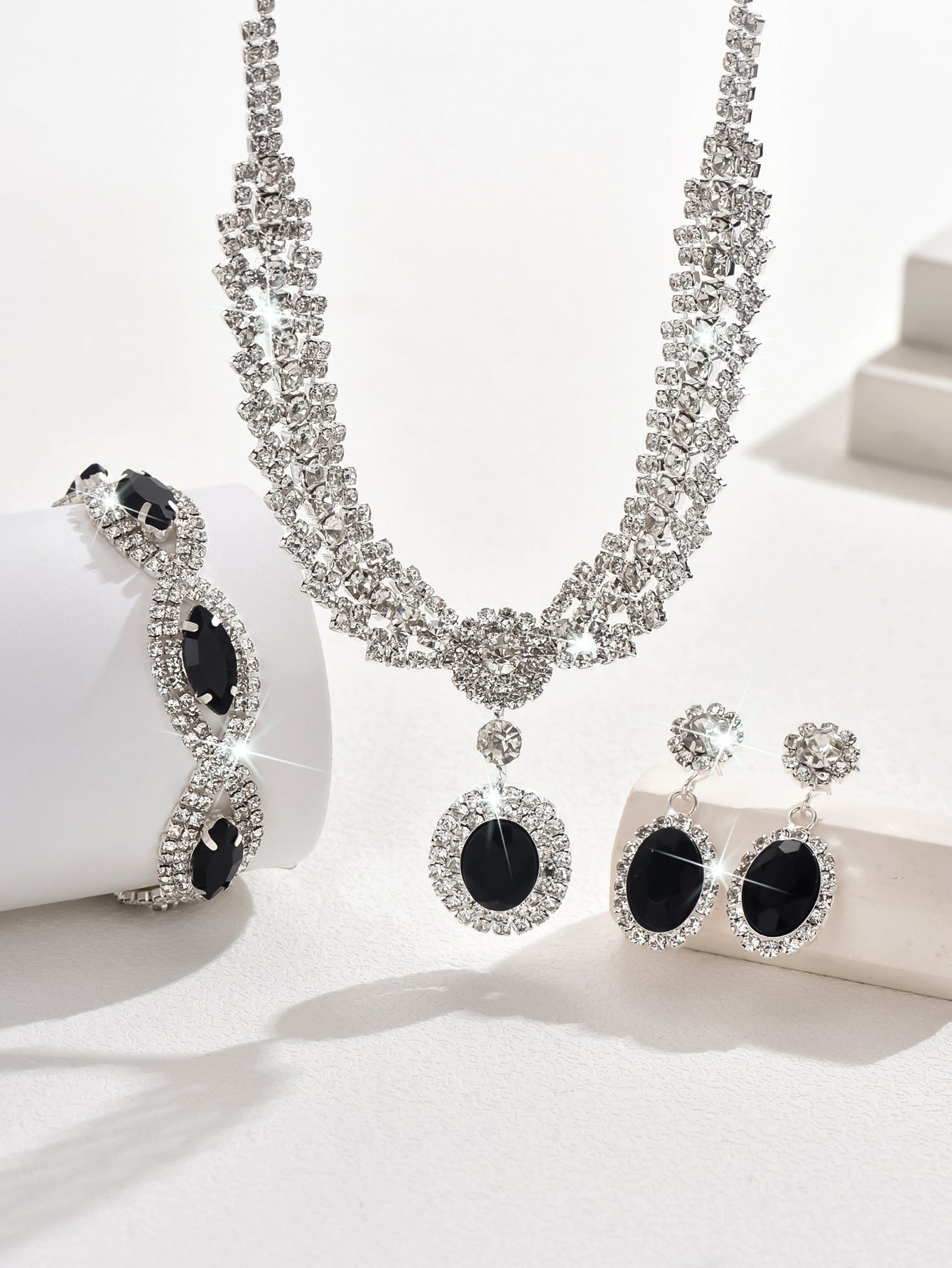 Crystal Jewelry Set – Necklace, Earrings & Bracelet