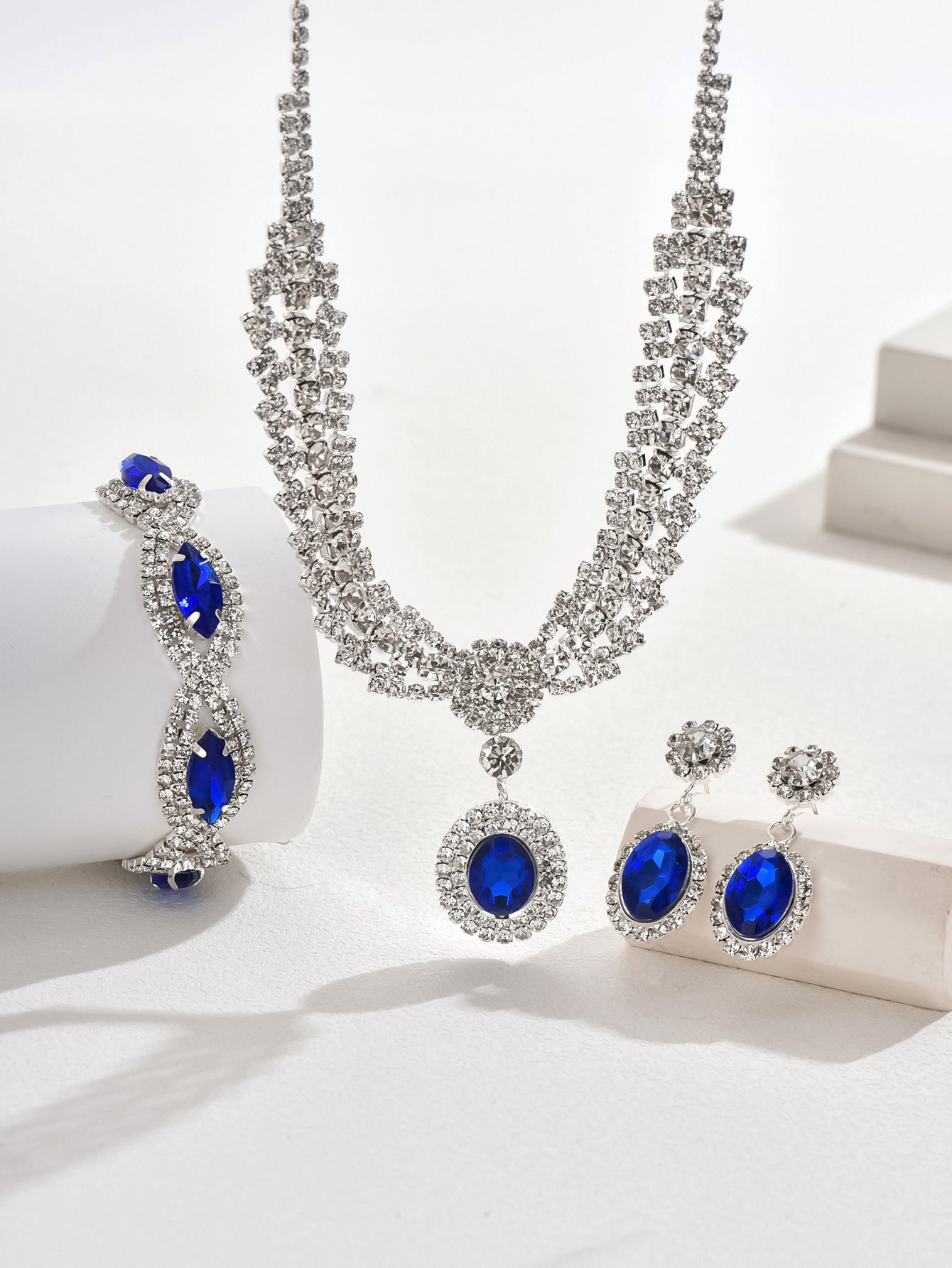 Crystal Jewelry Set – Necklace, Earrings & Bracelet